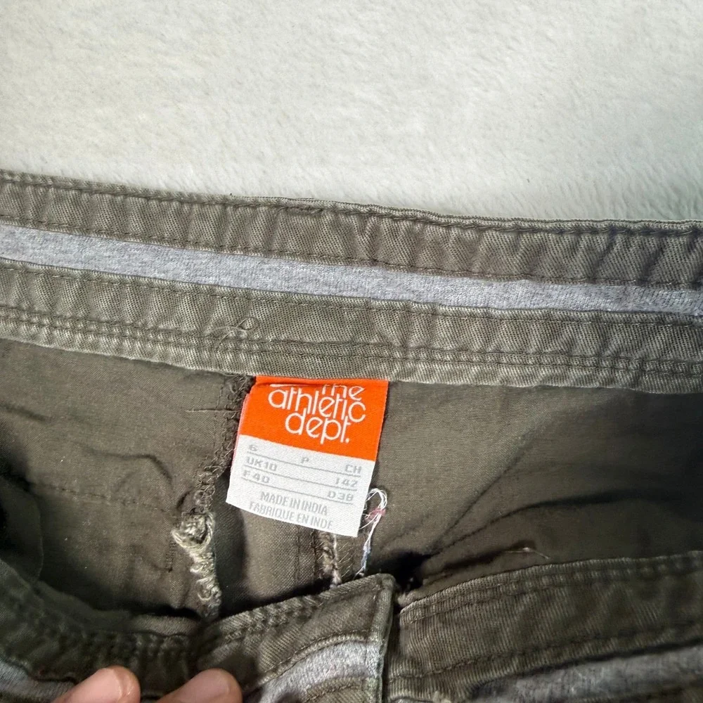 Athletic Dept Shorts Women's Size 6 Olive Green Roll Cuff Casual Chinos‎